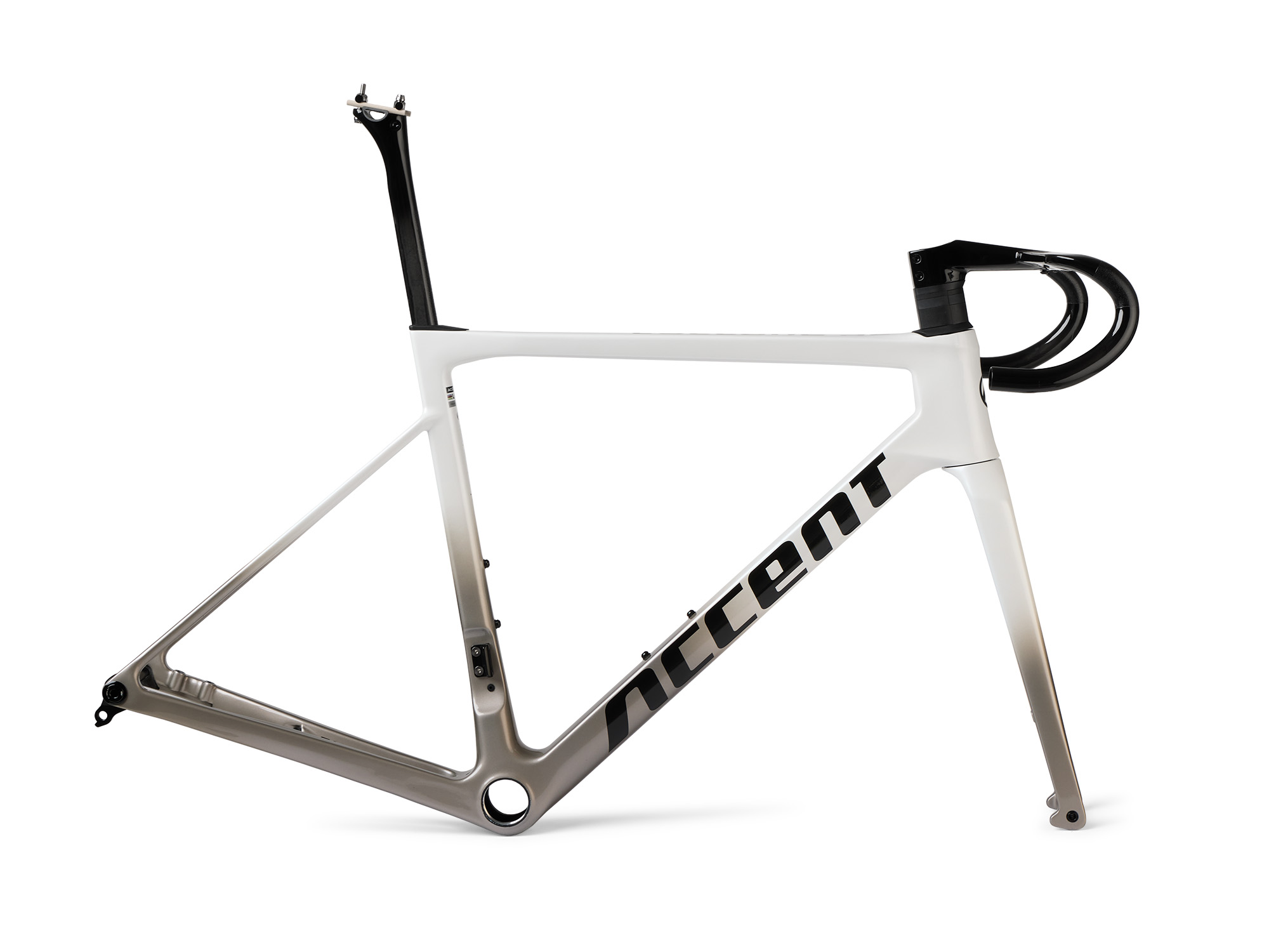 2026_Accent_ramy_szosa_Carbon_Disc_SL_Carbon_01_01